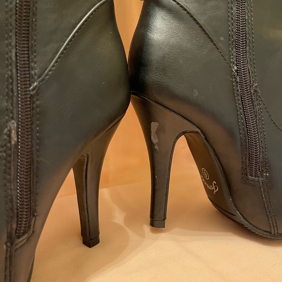 Forever thigh high boots - Picture 1 of 4